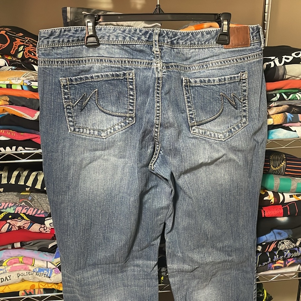 Maunoes Women's Blue Jeans - Picture 8 of 10